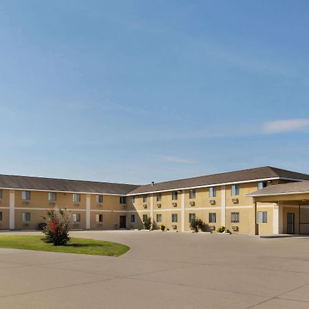 Super 8 By Wyndham Sikeston/Miner Area Hotell Exteriör bild