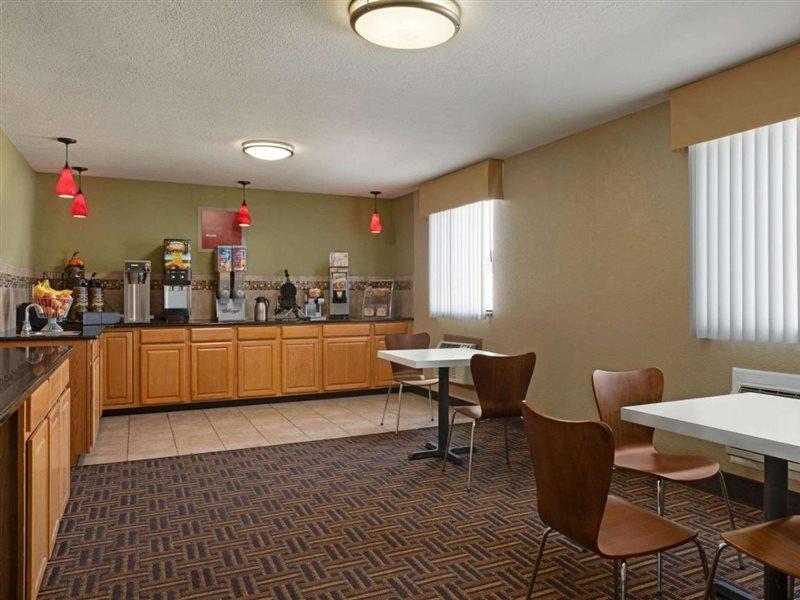 Super 8 By Wyndham Sikeston/Miner Area Hotell Exteriör bild