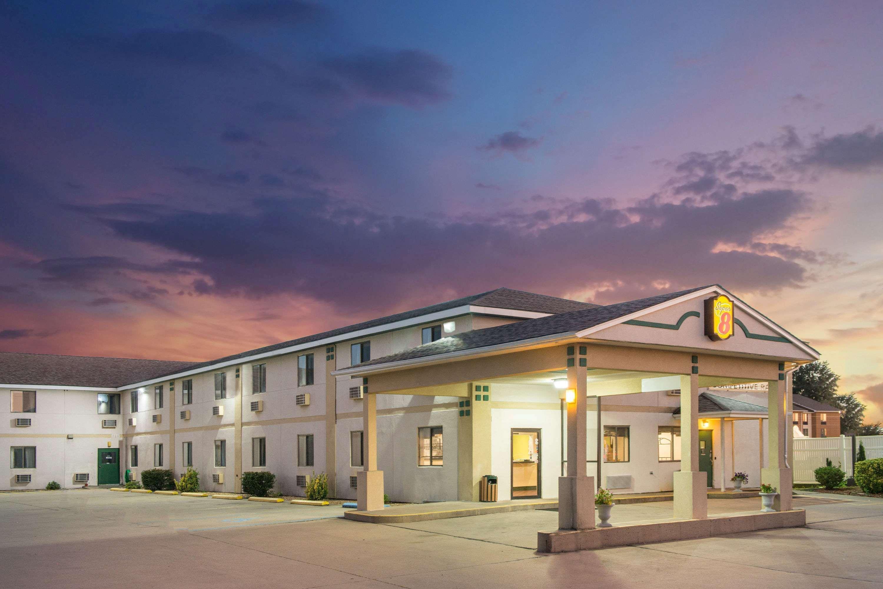 Super 8 By Wyndham Sikeston/Miner Area Hotell Exteriör bild